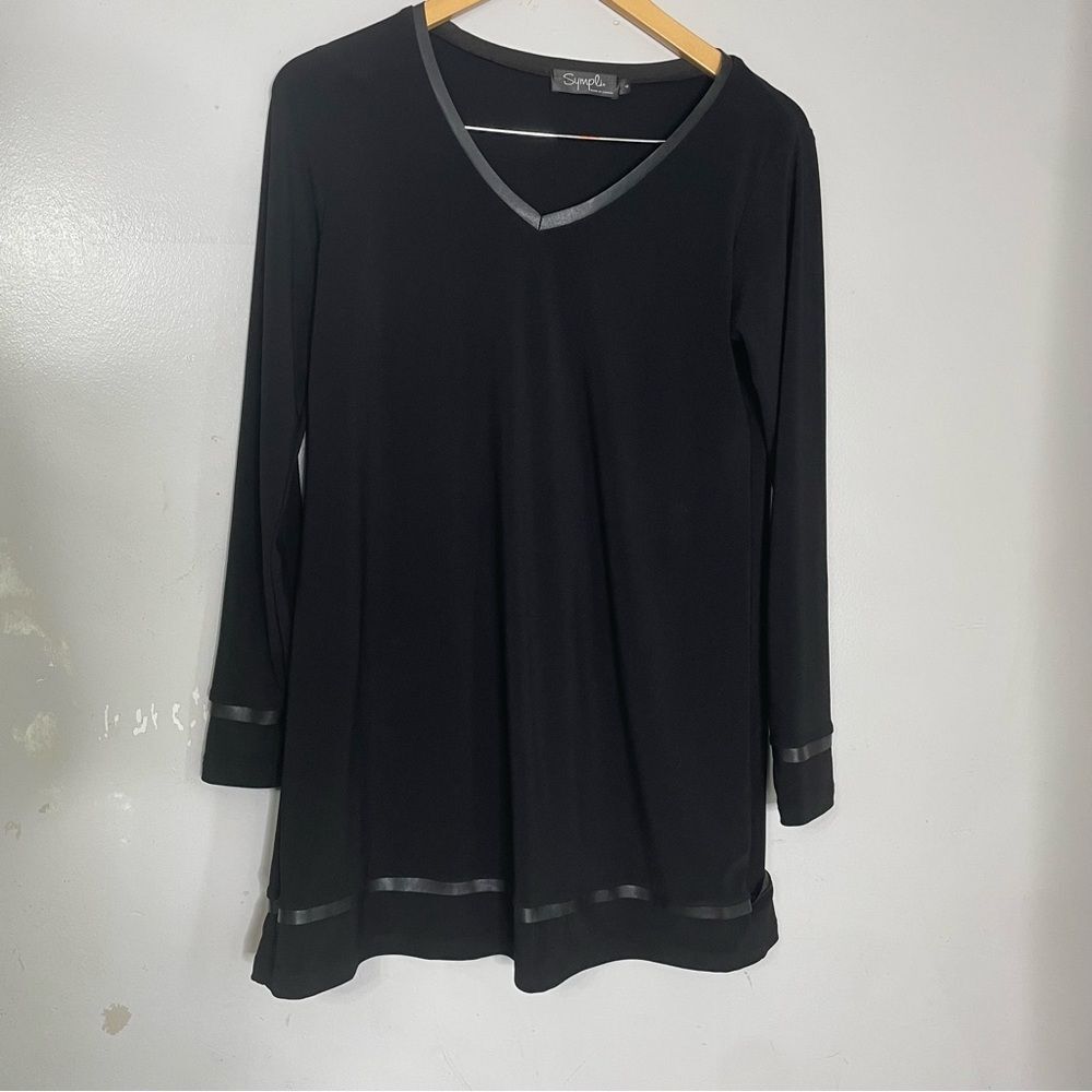 SYMPLI Womens 6 Faux Leather Trimmed Long Sleeve Shirt Top Pullover V-Neck Black